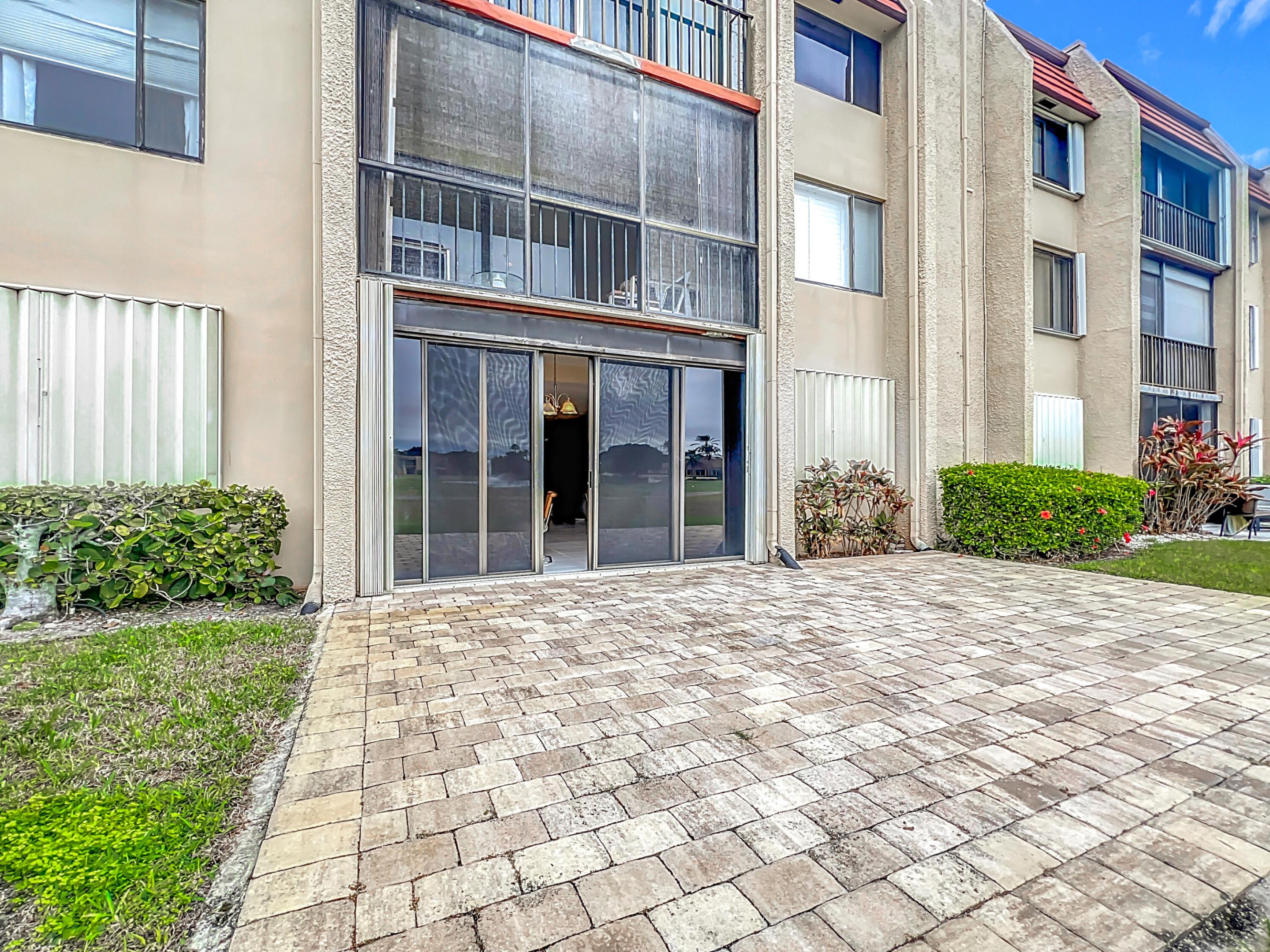 FOUNTAINS OF PALM BEACH CONDO 3 - Residential