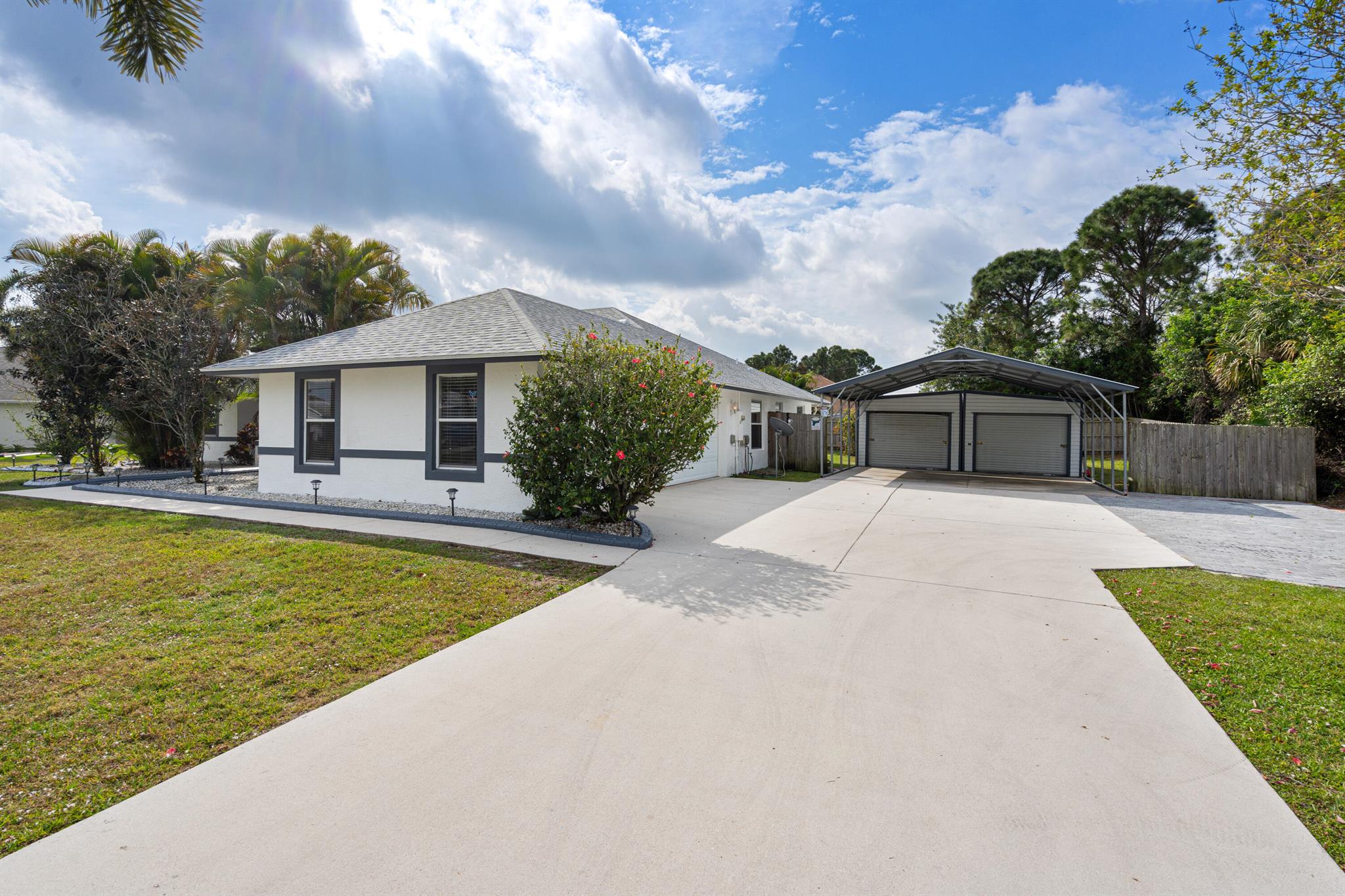 PORT ST LUCIE SECTION 44 - Residential