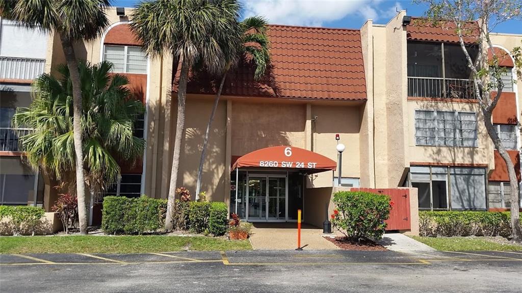 Oakbrook Village - Residential