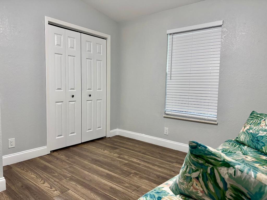 PALM VILLAGE RANCH - Residential