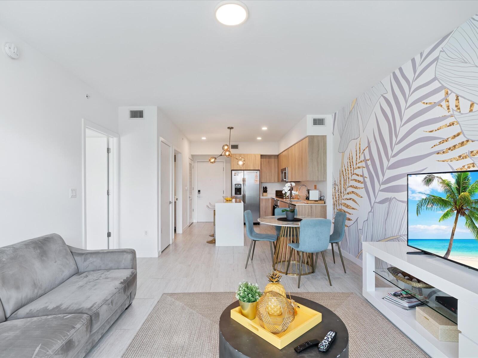 QUADRO CONDO - Residential Lease