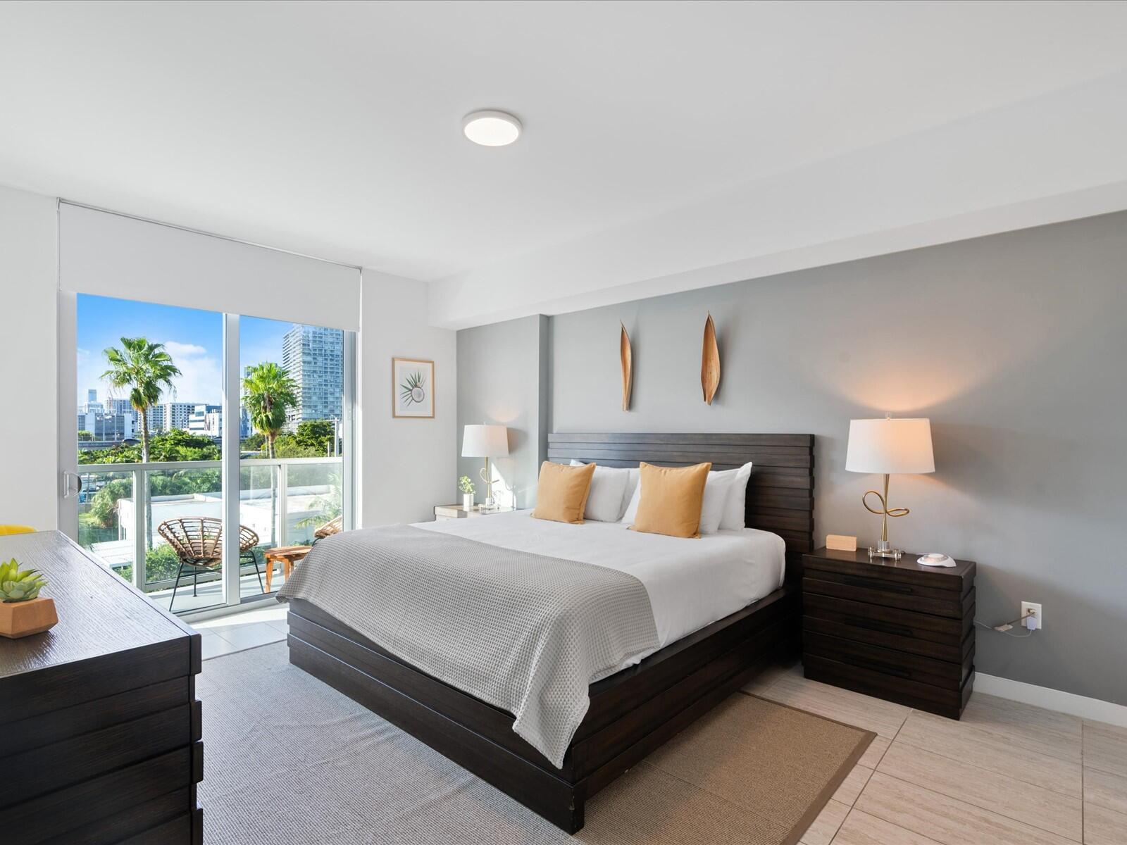 QUADRO CONDO - Residential Lease