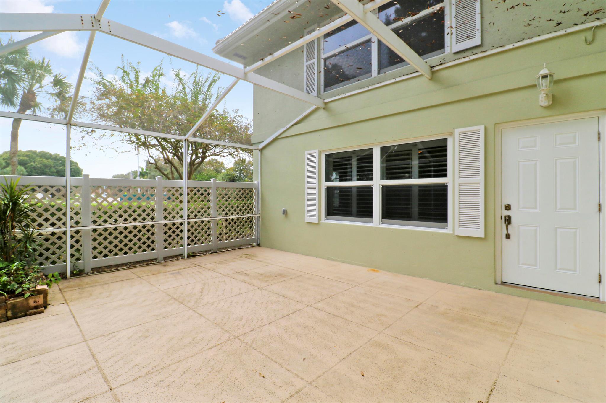 STAMFORD AT THE VILL - Residential