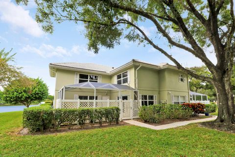 1903 Stratford Way West Palm Beach FL 33409