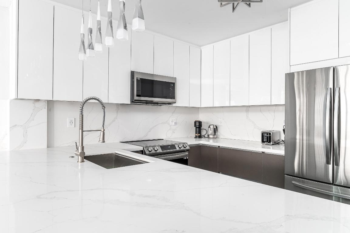 3725 S Ocean Drive 1203