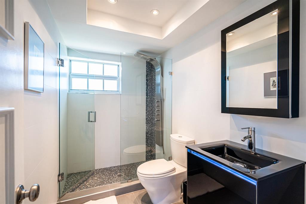 ATLANTIC CLOISTERS - Residential