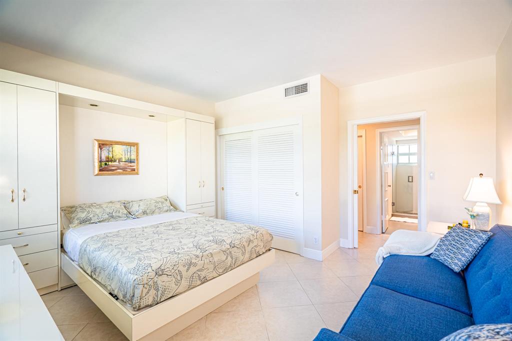 ATLANTIC CLOISTERS - Residential