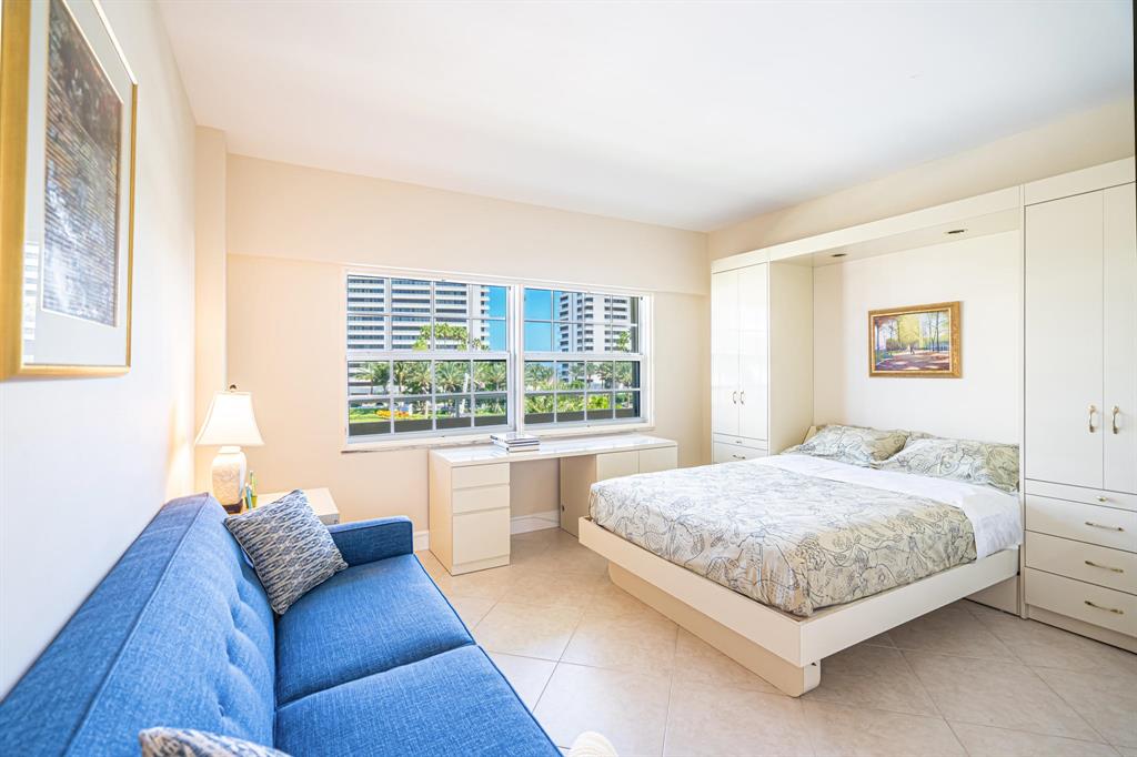 ATLANTIC CLOISTERS - Residential