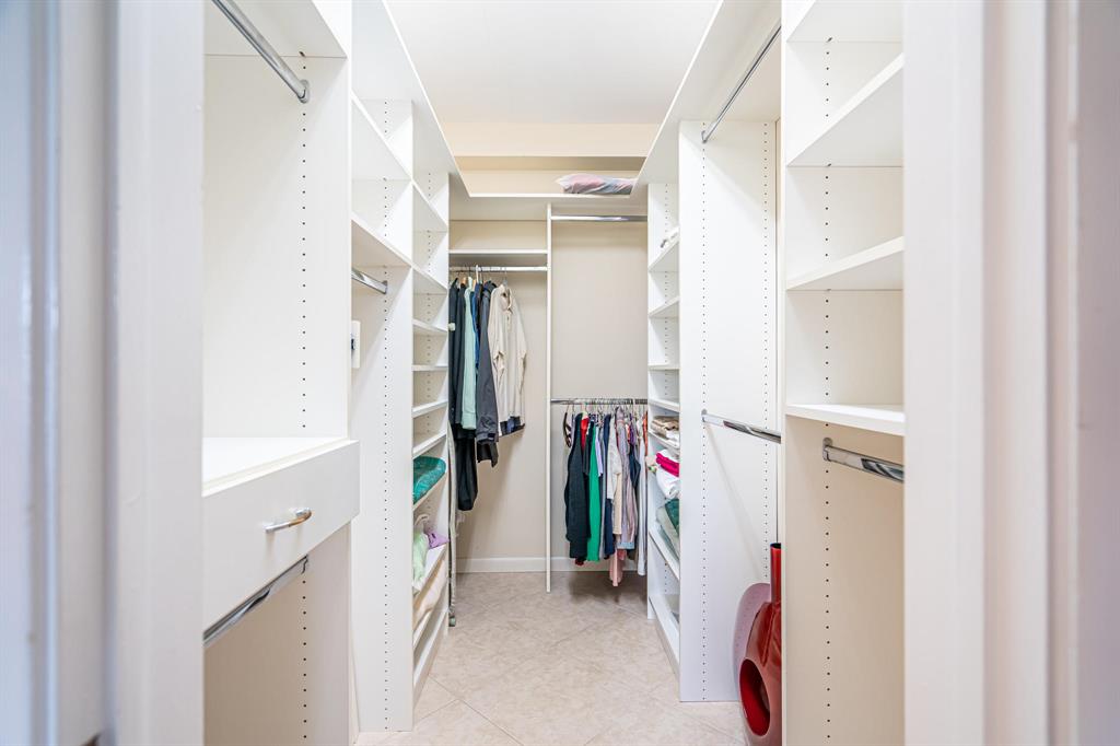 ATLANTIC CLOISTERS - Residential