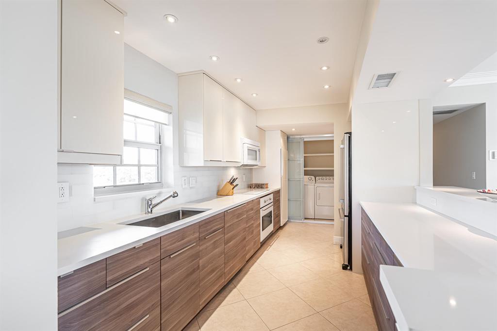 ATLANTIC CLOISTERS - Residential