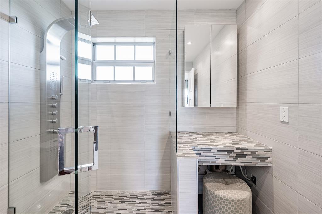 ATLANTIC CLOISTERS - Residential