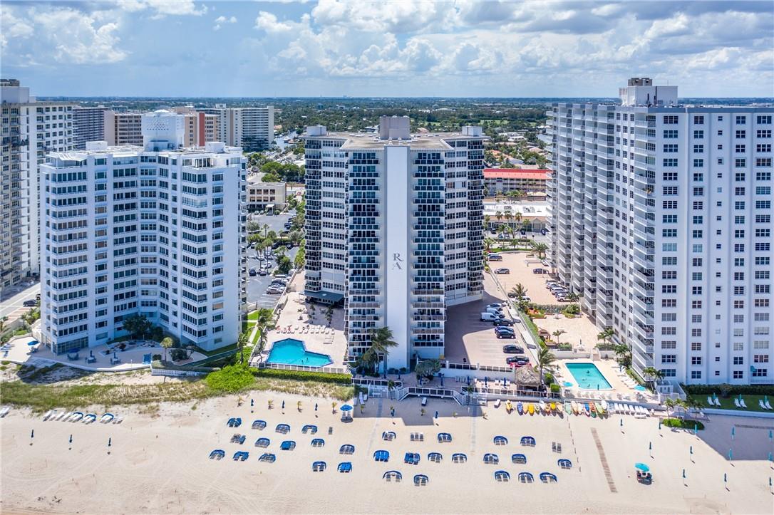 OCEANFRONT. SEASONAL 6 months. Contemporary & Sophisticated 1 Bedroom 1 Bathroom Rmodel. Impact Windows & Doors. Ocean Views from every room and Balcony. Completely Furnished. Bring your toothbrush & start relaxing on the beach! Beautiful Pool area right on the Beach. Unlimited Beach access. BBQ grills, Party Rooms, Gym. Shopping for all your needs right across the street! Galt Ocean Mile is absolutely the most convenient area available for a care-free living experience. Grocery, Restaurants, Nightlife, the list goes on. And don't forget the beach! Call now!