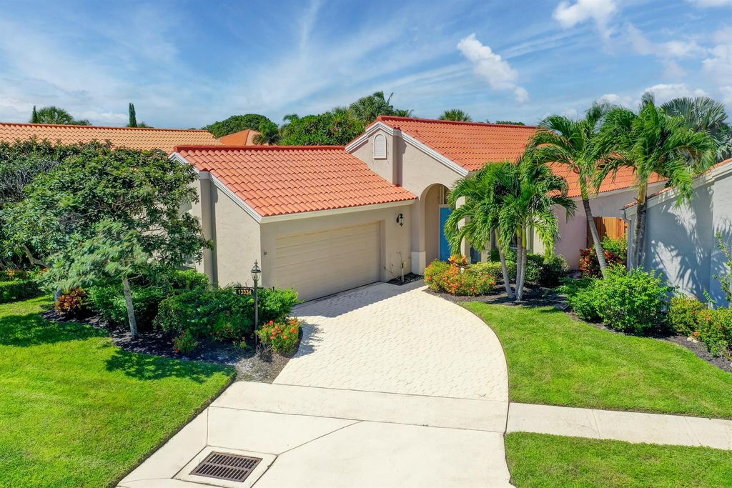 Photo of 13334 Saint Tropez Circle, Palm Beach Gardens, FL 33410 (MLS # R10927869)