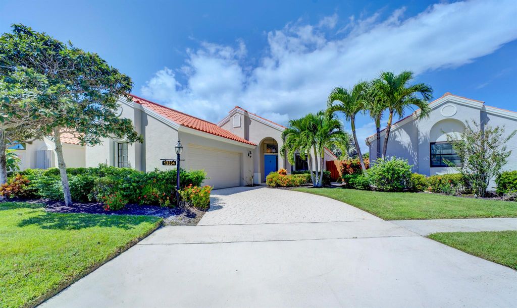 Photo of 13334 Saint Tropez Circle, Palm Beach Gardens, FL 33410 (MLS # R10927869)