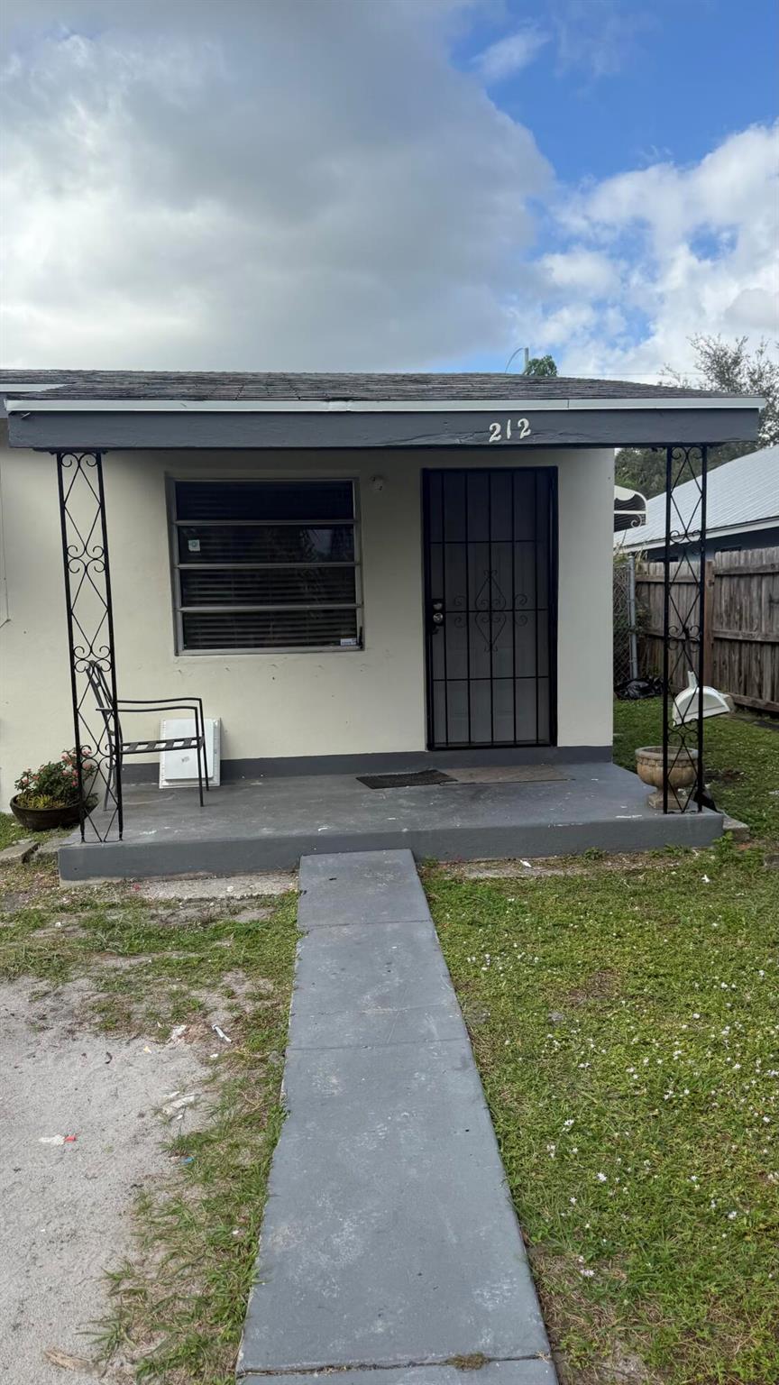 TOURIST NOOK DELRAY IN - Residential Lease