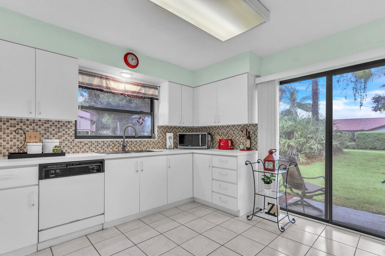 QUAIL MEADOW AT MARTIN DO - Residential Lease