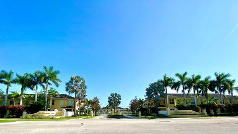 Townhouse in Port St Lucie FL 6179 Helmsdale Way Way 1.jpg