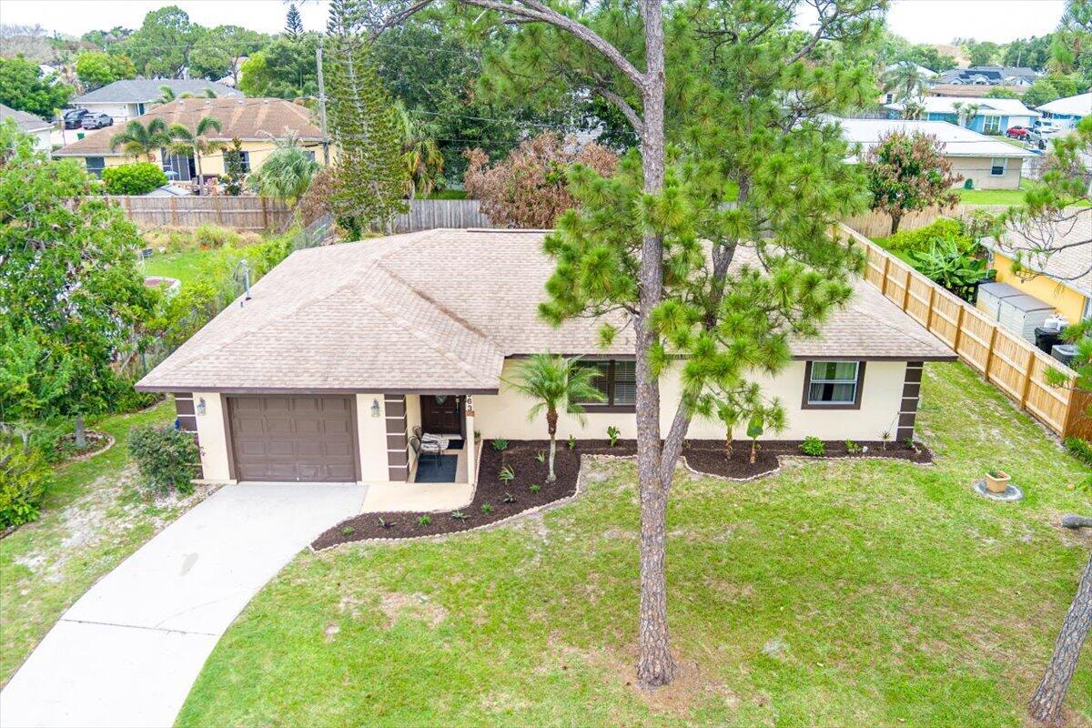 963 SW Bay State Road