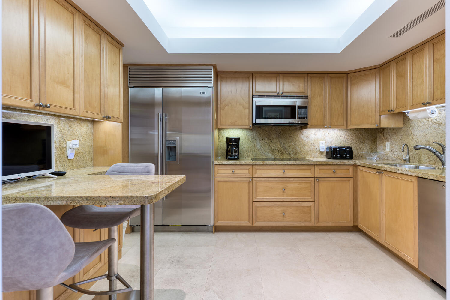 WINTHROP HOUSE CONDO - Residential