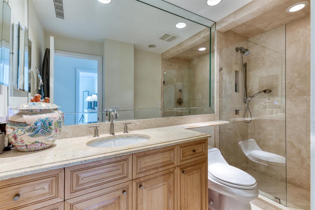 WINTHROP HOUSE CONDO - Residential