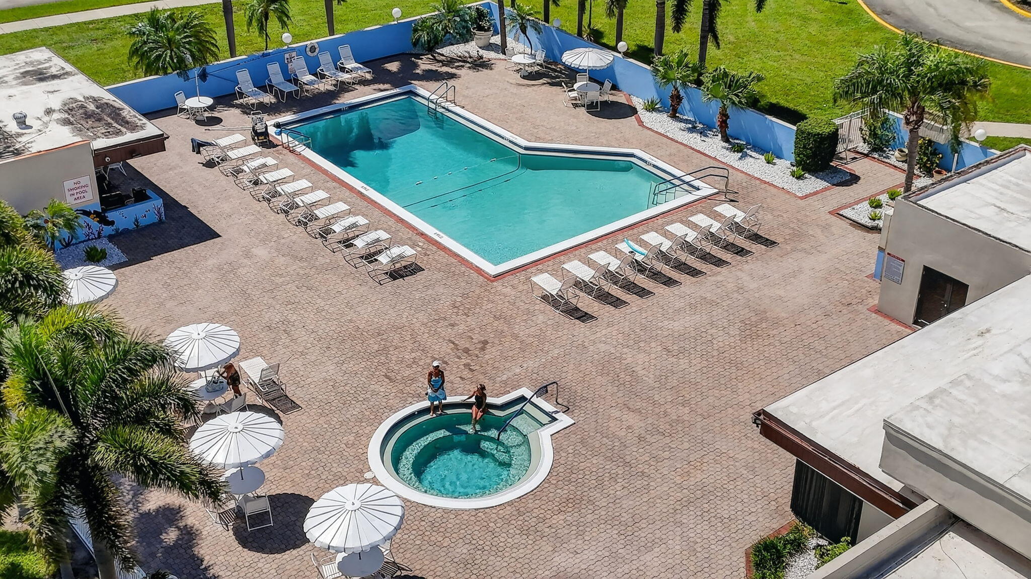 MEADOWS OF CRYSTAL LAKE - Residential