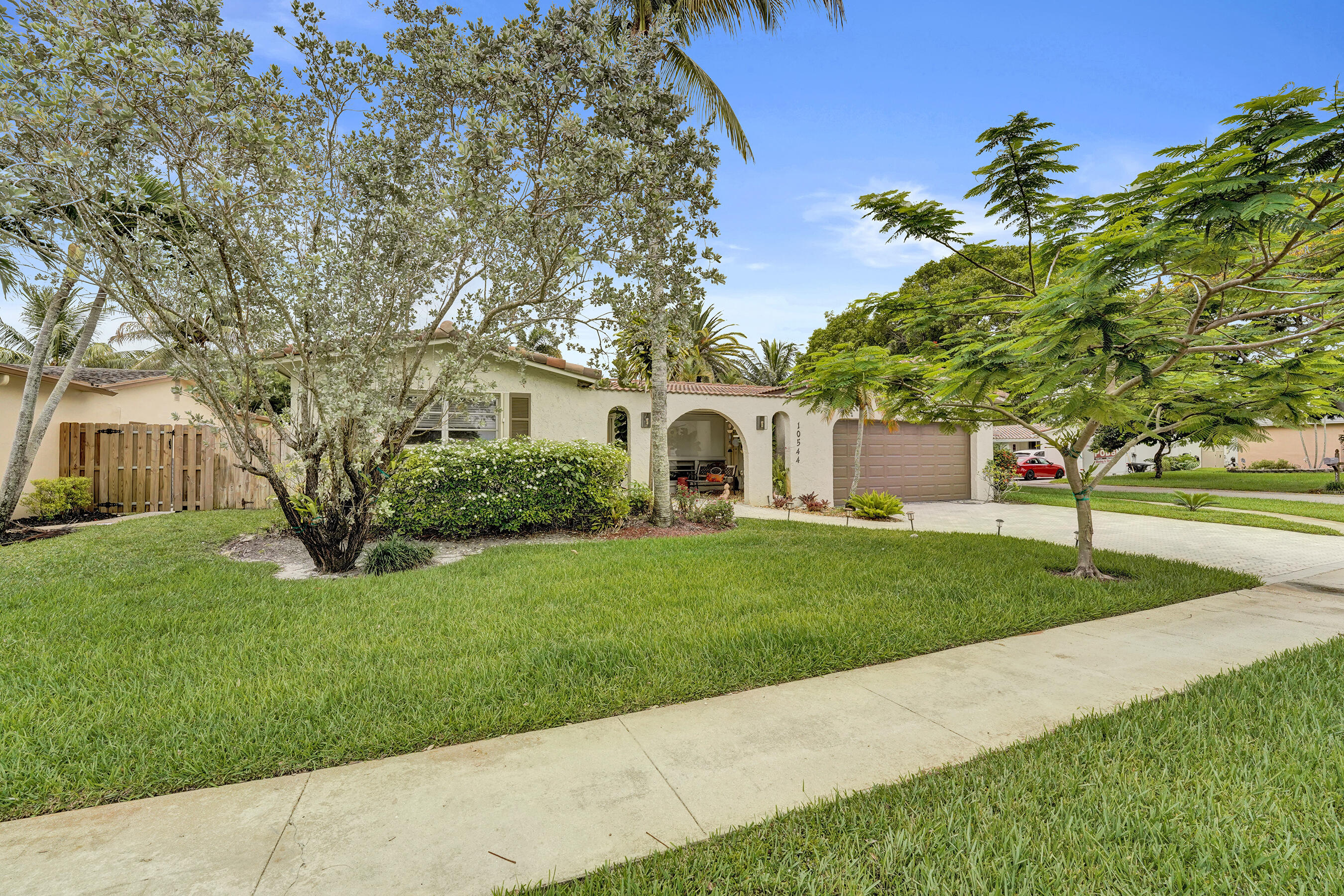 10544 NW 4th Street