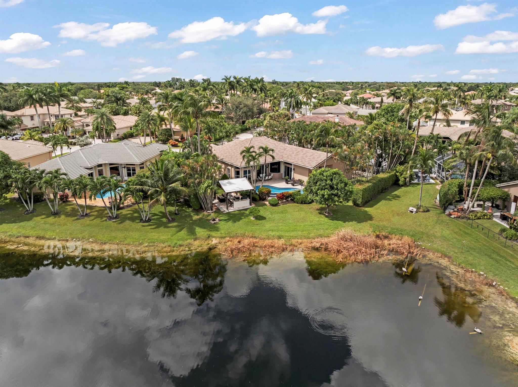 WYNDHAM LAKES CENTRAL - Residential