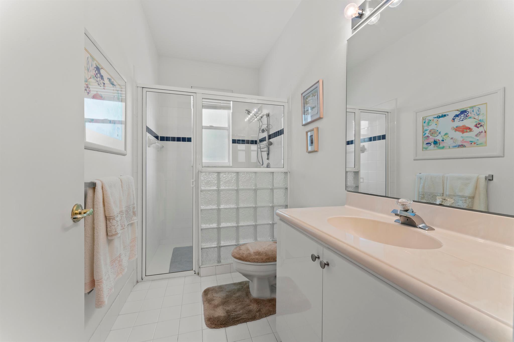 WYNDHAM LAKES CENTRAL - Residential