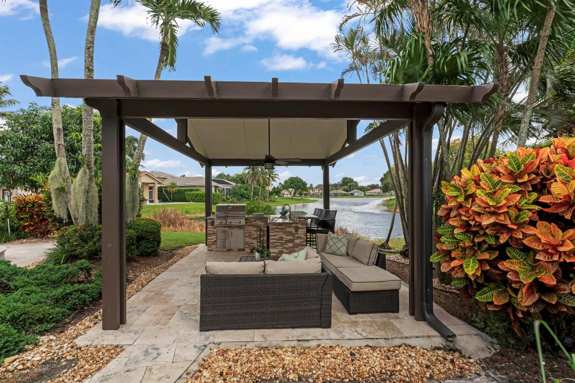 WYNDHAM LAKES CENTRAL - Residential