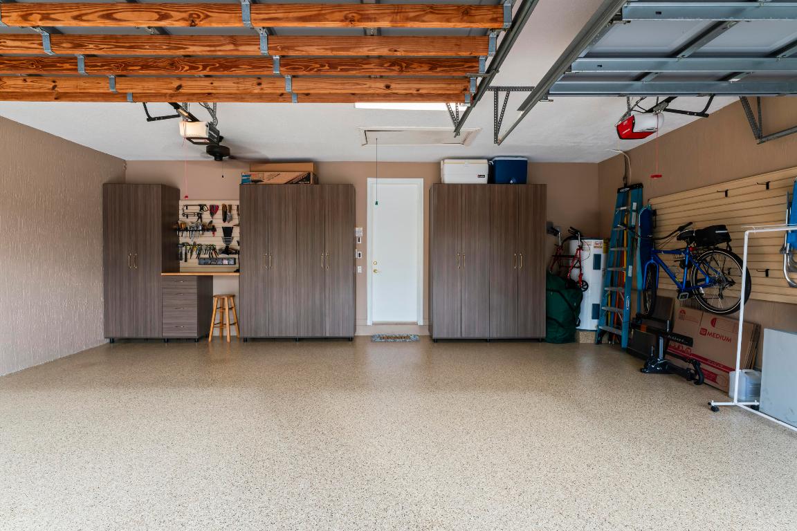 WYNDHAM LAKES CENTRAL - Residential