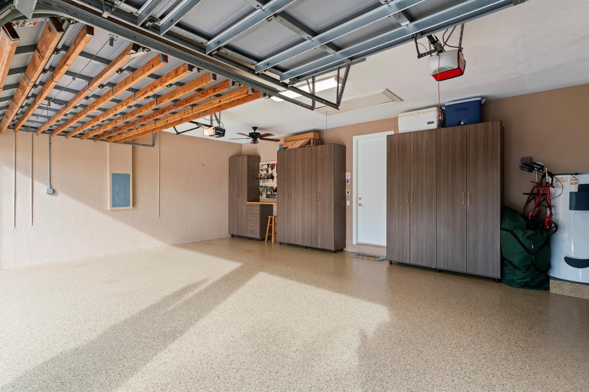WYNDHAM LAKES CENTRAL - Residential