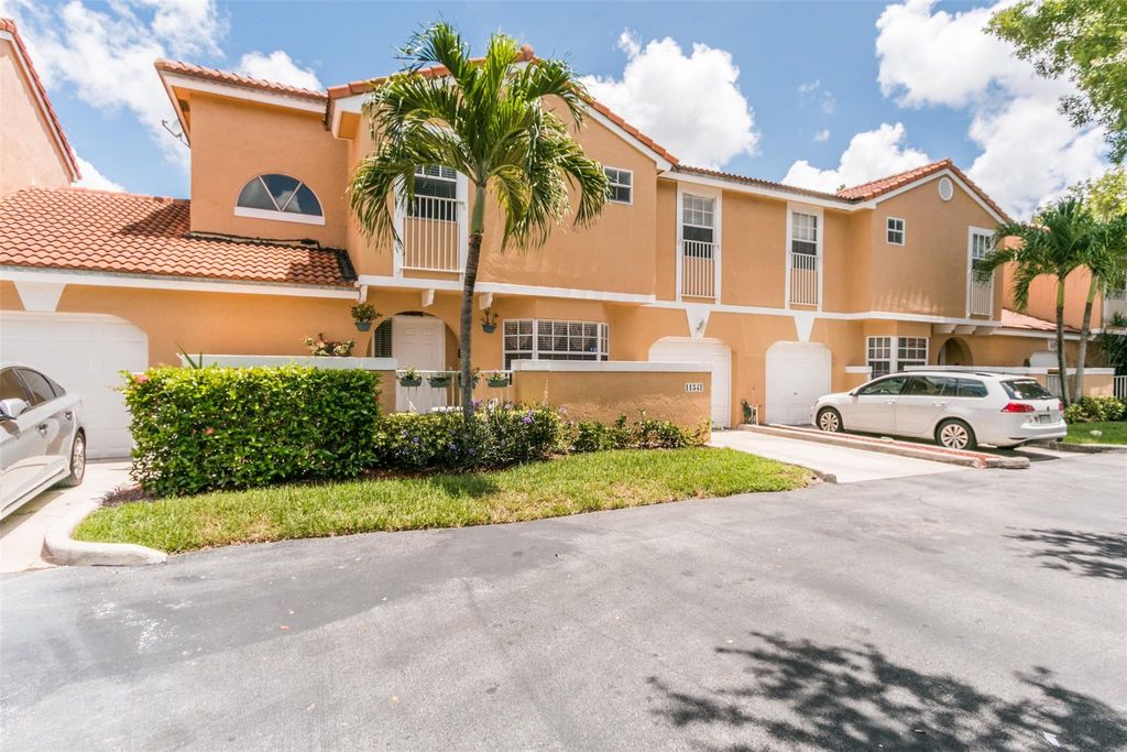 Photo of 11341 Lakeview Drive #30, Coral Springs, FL 33071 (MLS # F10414463)