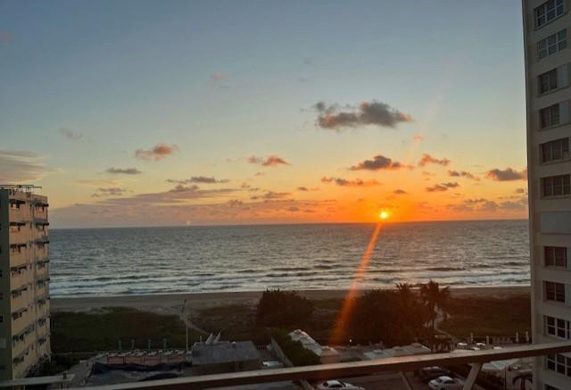 CRANE CRES - Residential