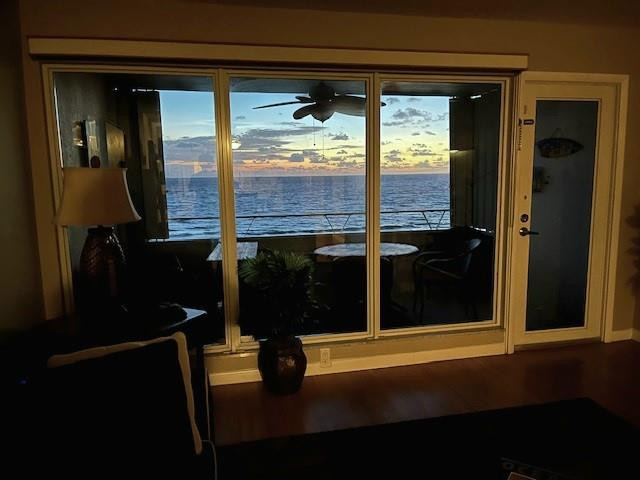 CRANE CRES - Residential