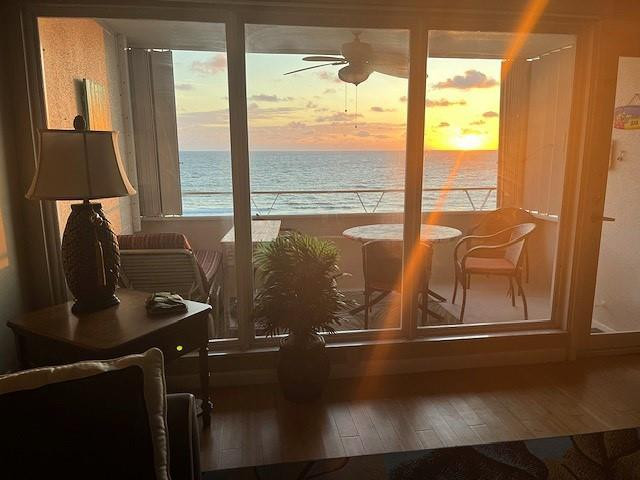 CRANE CRES - Residential