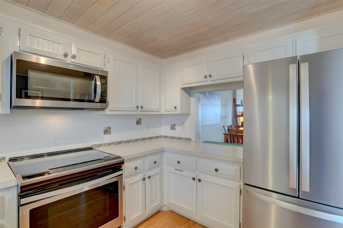 CRANE CRES - Residential