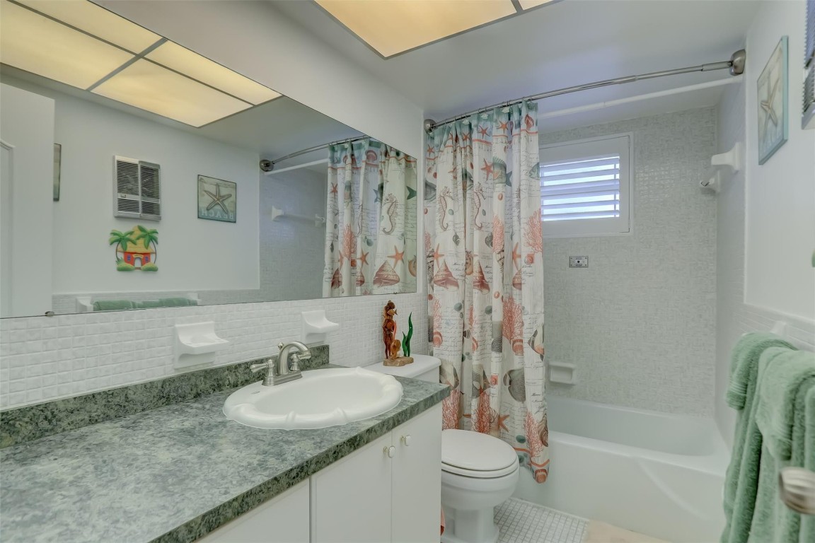 CRANE CRES - Residential