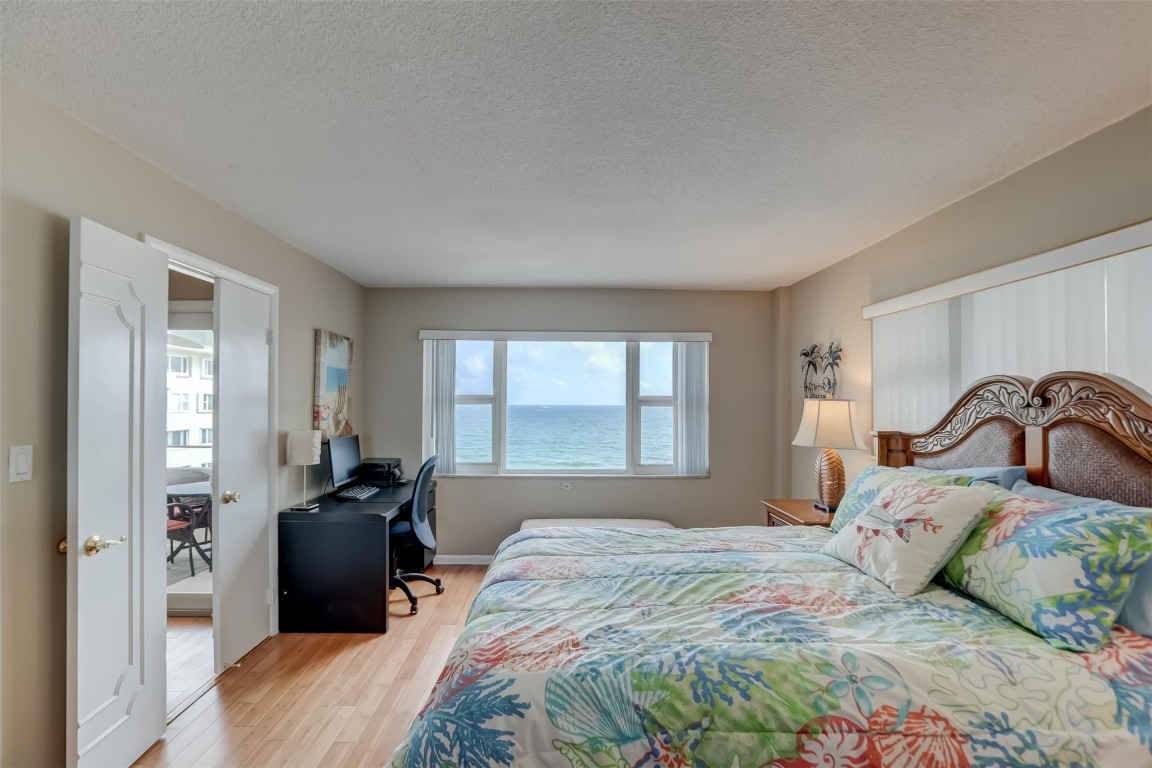 CRANE CRES - Residential