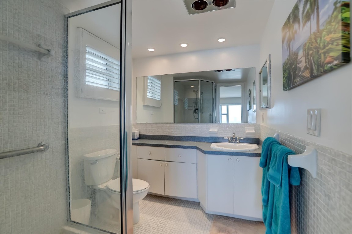 CRANE CRES - Residential