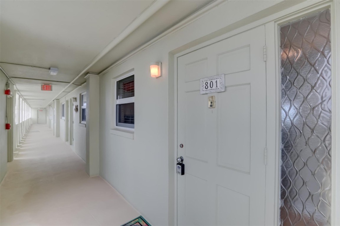 CRANE CRES - Residential