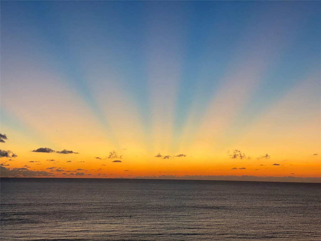 CRANE CRES - Residential