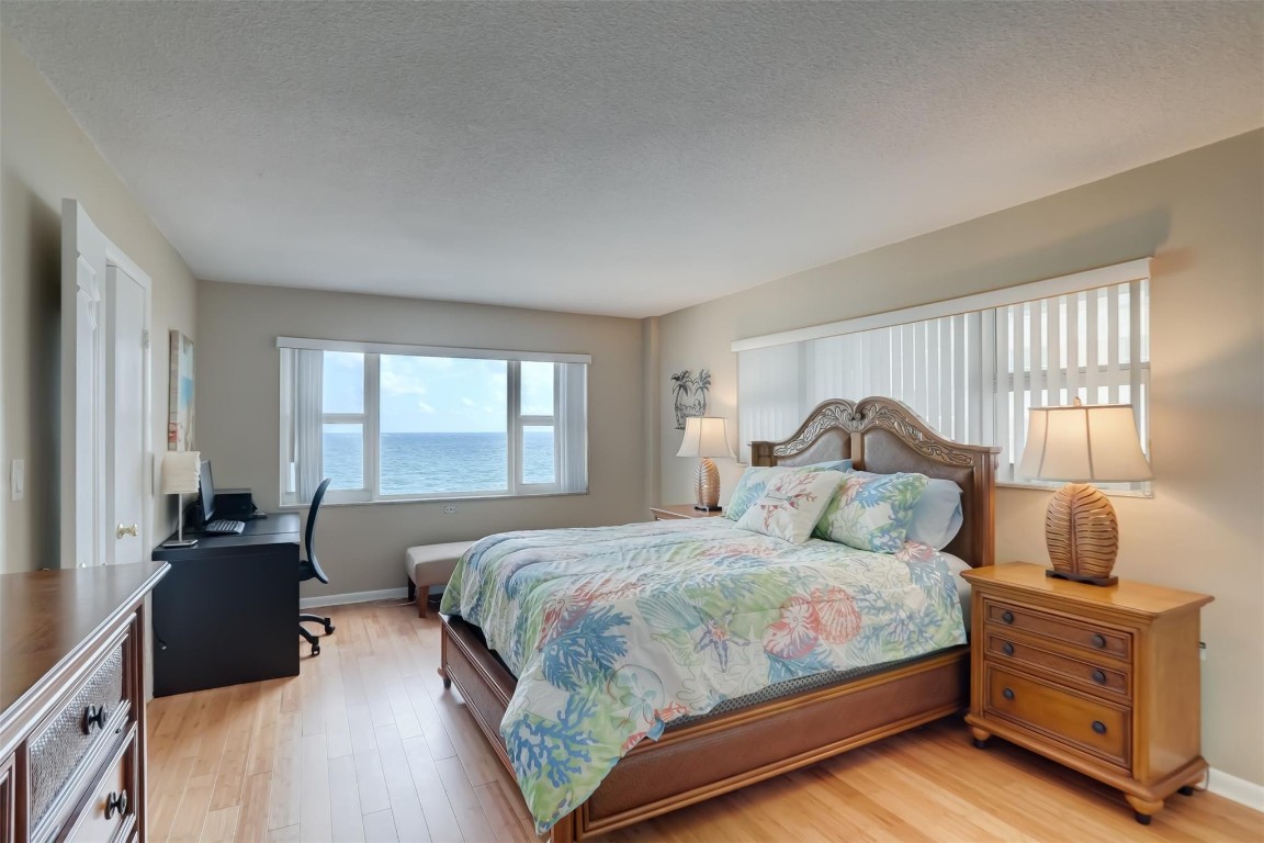 CRANE CRES - Residential