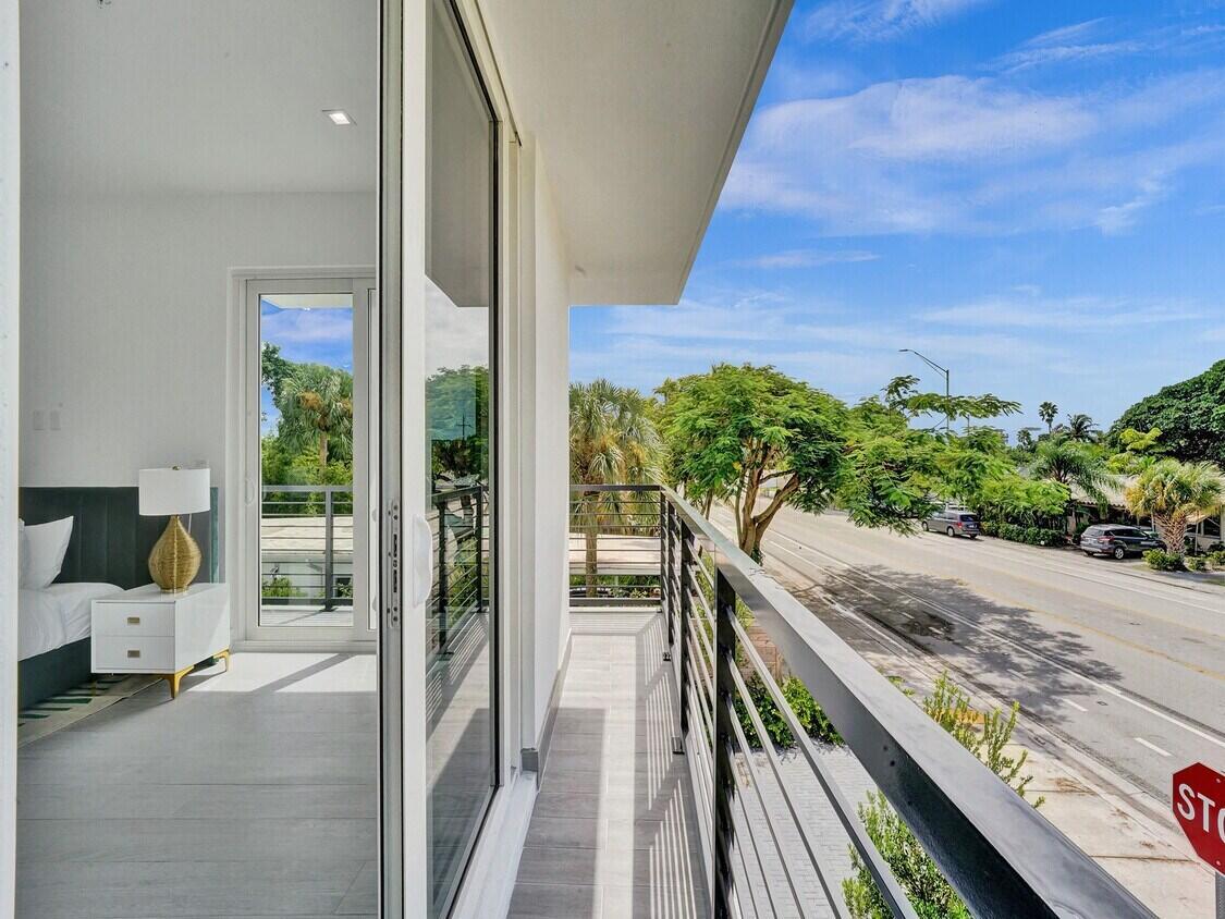 THE ENCLAVE AT LAKE RIDGE - Residential Income