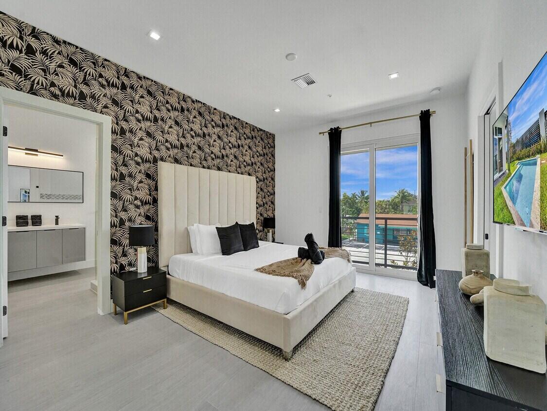 THE ENCLAVE AT LAKE RIDGE - Residential Income