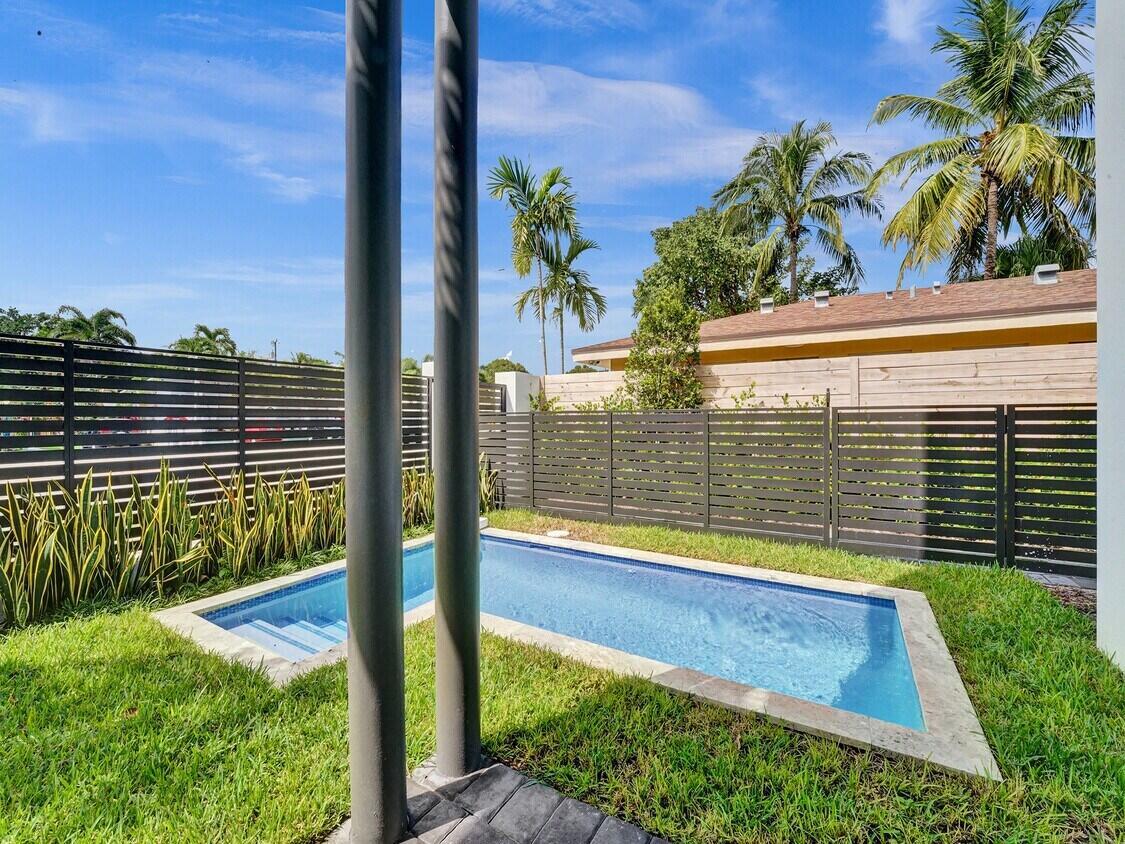 THE ENCLAVE AT LAKE RIDGE - Residential Income