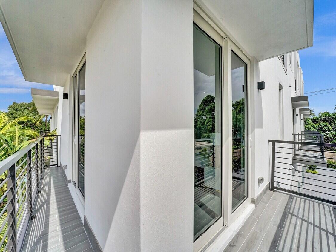 THE ENCLAVE AT LAKE RIDGE - Residential Income