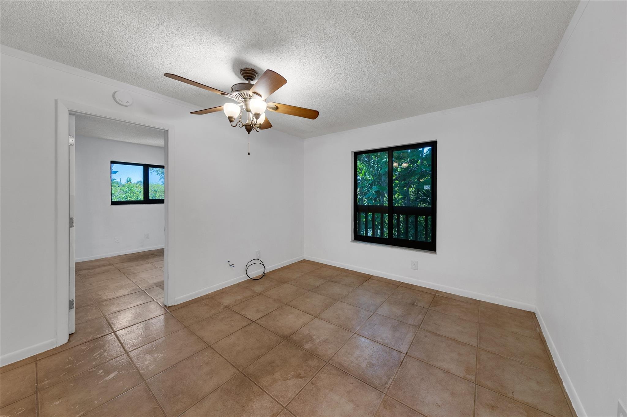 2912 NE 8th Ter 204