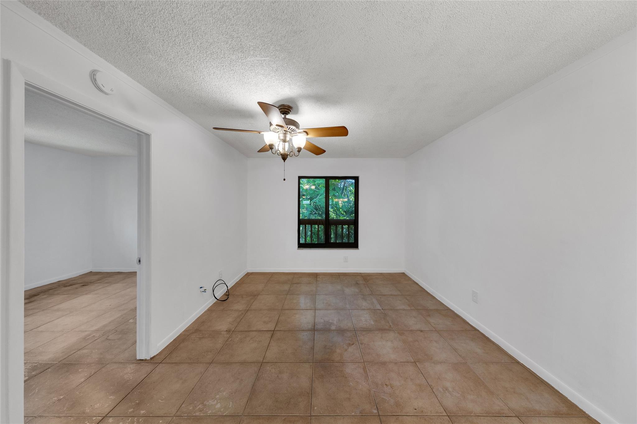2912 NE 8th Ter 204