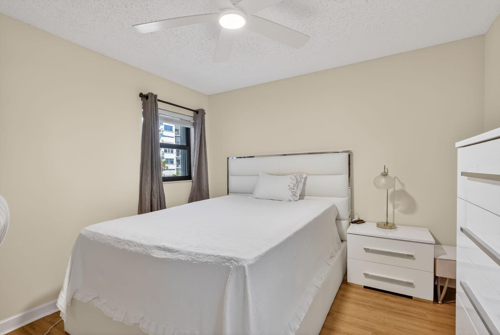 OCEAN HARBOUR CONDOMINIUM B - Residential