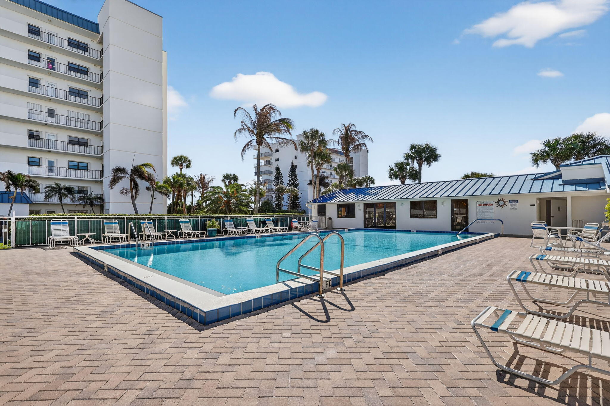 OCEAN HARBOUR CONDOMINIUM B - Residential